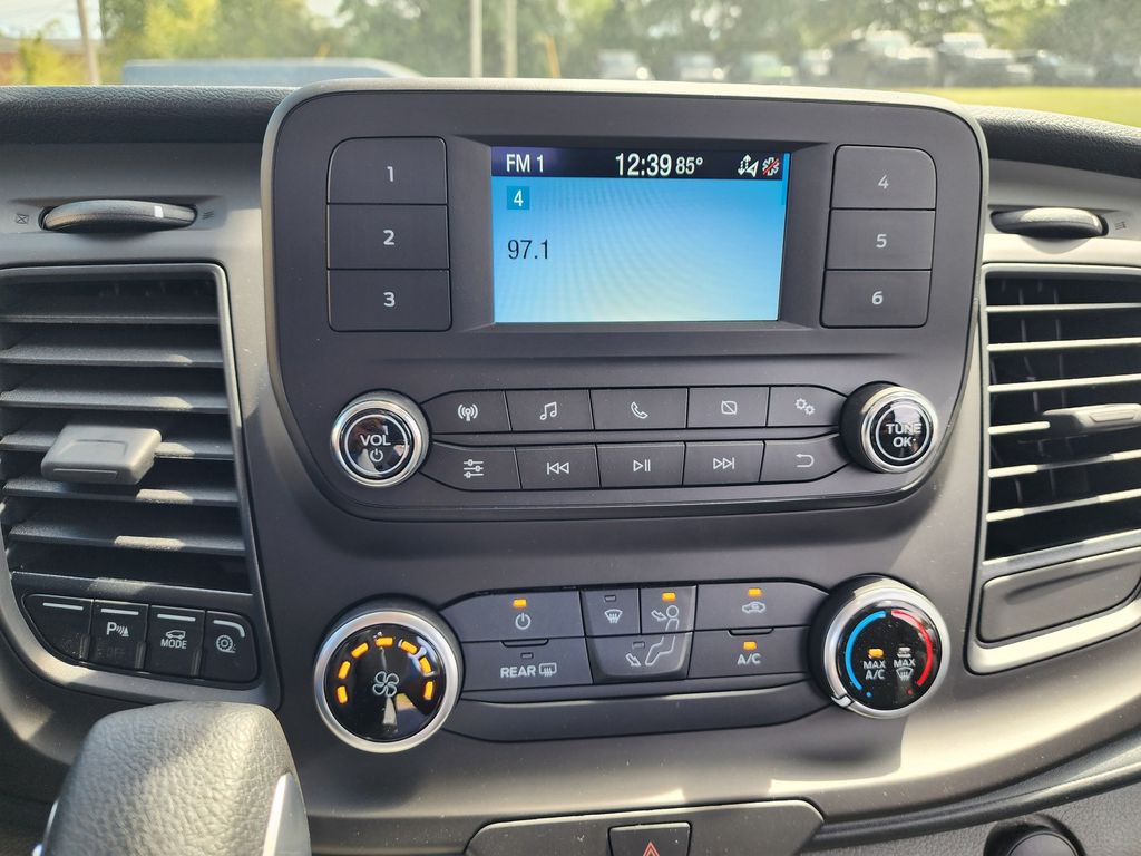 2025 Ford Transit Base Image 30 of 48