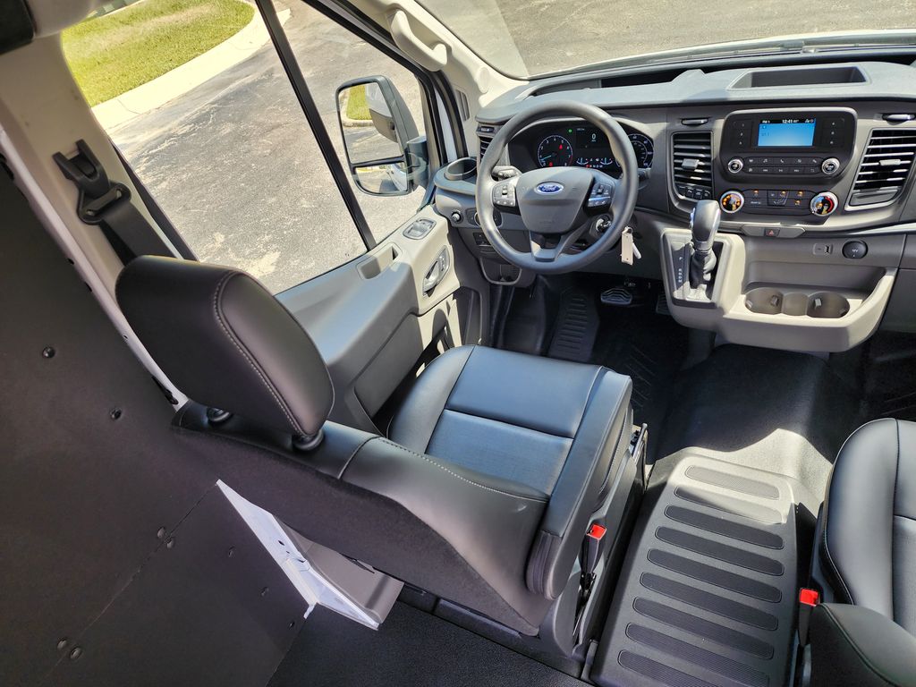 2025 Ford Transit Base Image 26 of 48