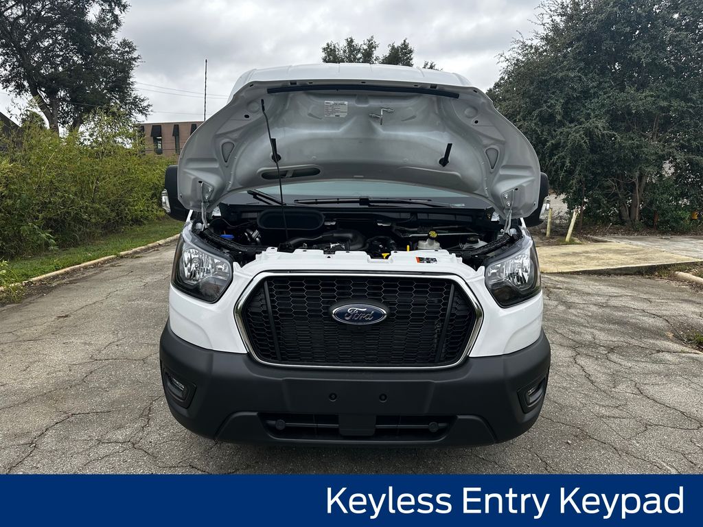 2025 Ford Transit Base Image 4 of 67