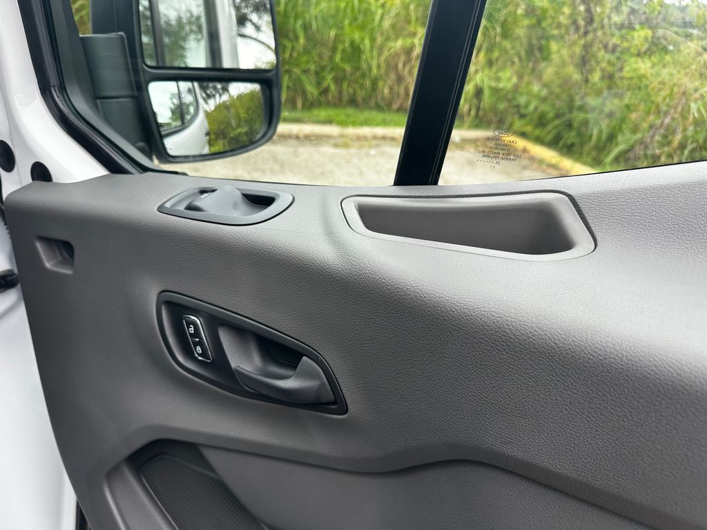 2025 Ford Transit Base Image 50 of 67