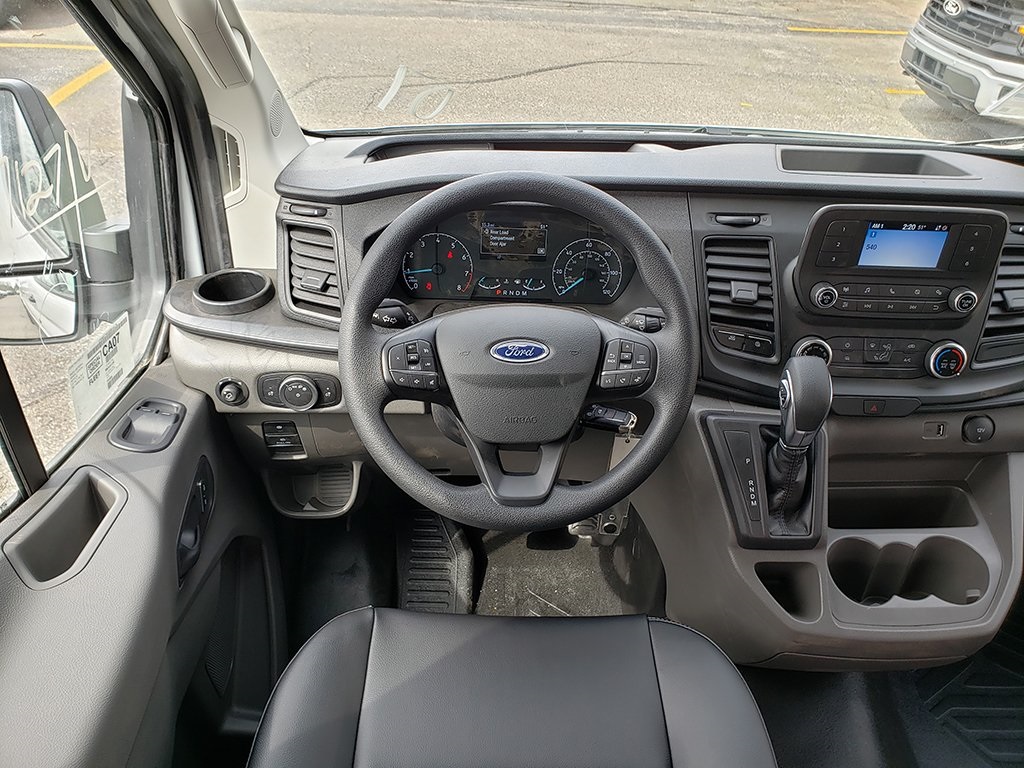 Vehicle image 15 of 27