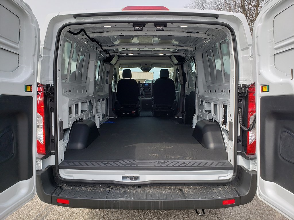 Vehicle image 11 of 27