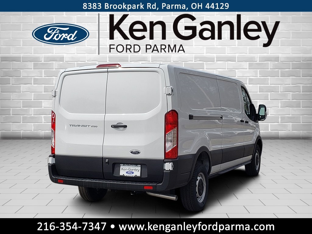 Vehicle image 5 of 27