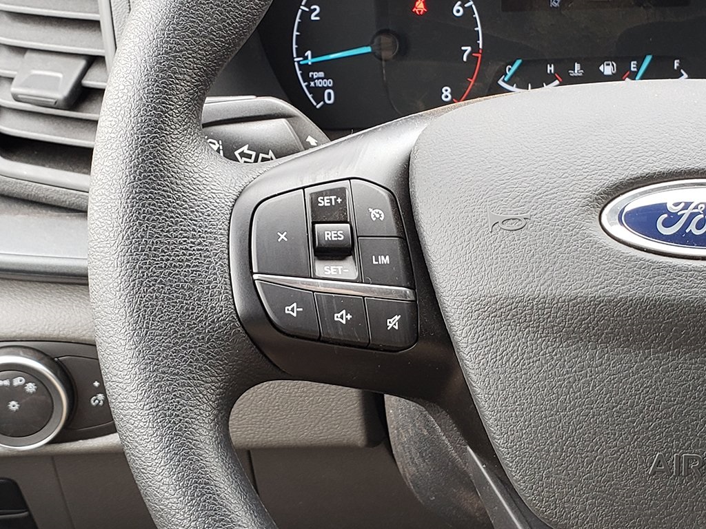 Vehicle image 23 of 27
