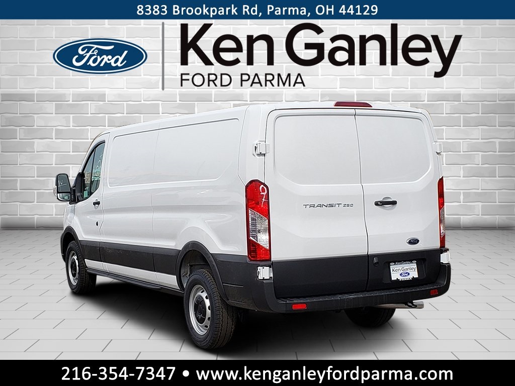 Vehicle image 7 of 27