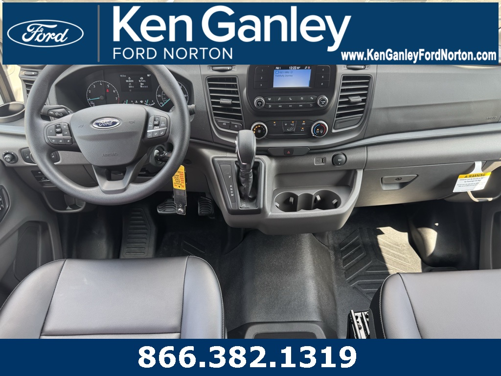 2025 Ford Transit Base Image 18 of 34