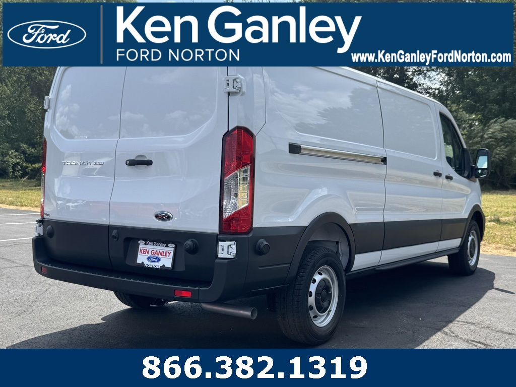 2025 Ford Transit Base Image 7 of 34