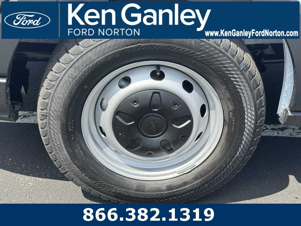 2025 Ford Transit Base Image 12 of 34