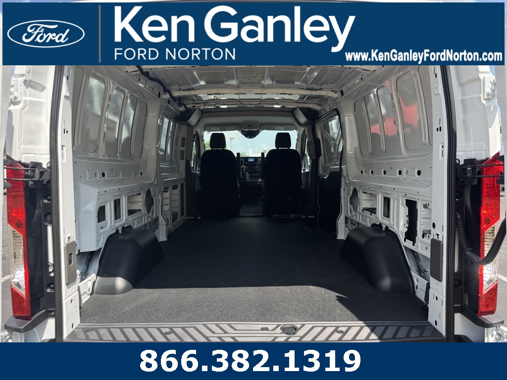 2025 Ford Transit Base Image 13 of 34