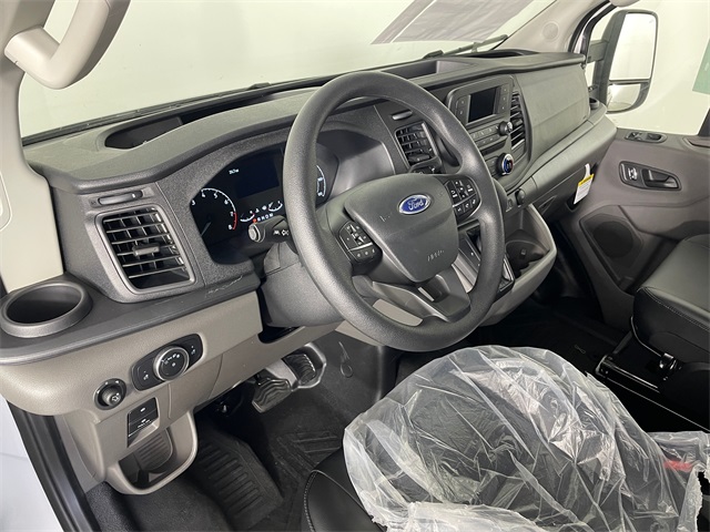 2025 Ford Transit Base Image 6 of 7