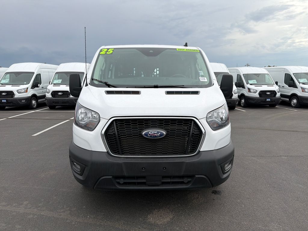 2025 Ford Transit Base Image 2 of 23