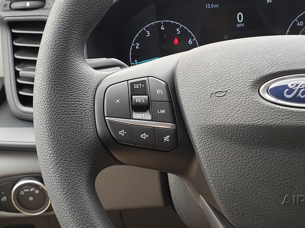 Vehicle image 23 of 27