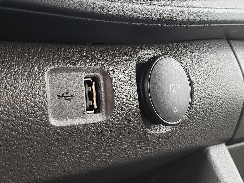 Vehicle image 21 of 27