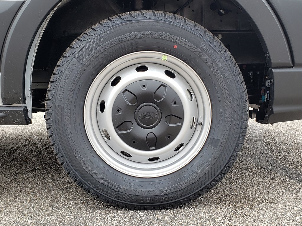 Vehicle image 19 of 27