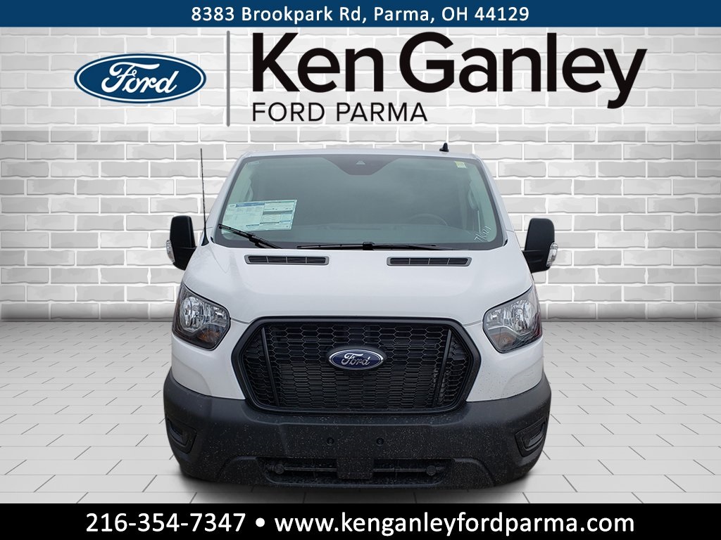 Vehicle image 2 of 27