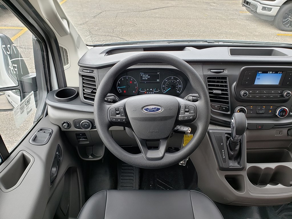 Vehicle image 15 of 27