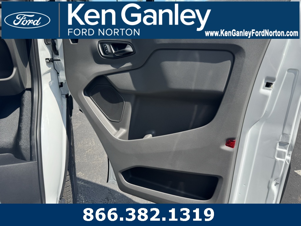 2025 Ford Transit Base Image 32 of 34