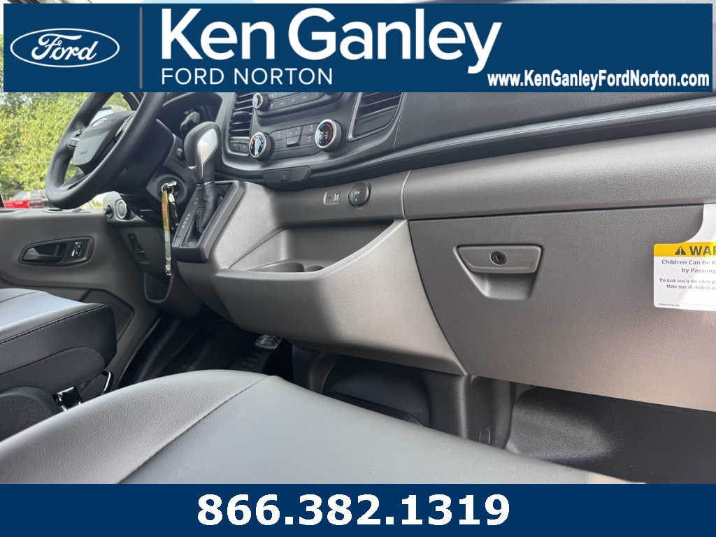 2025 Ford Transit Base Image 21 of 34
