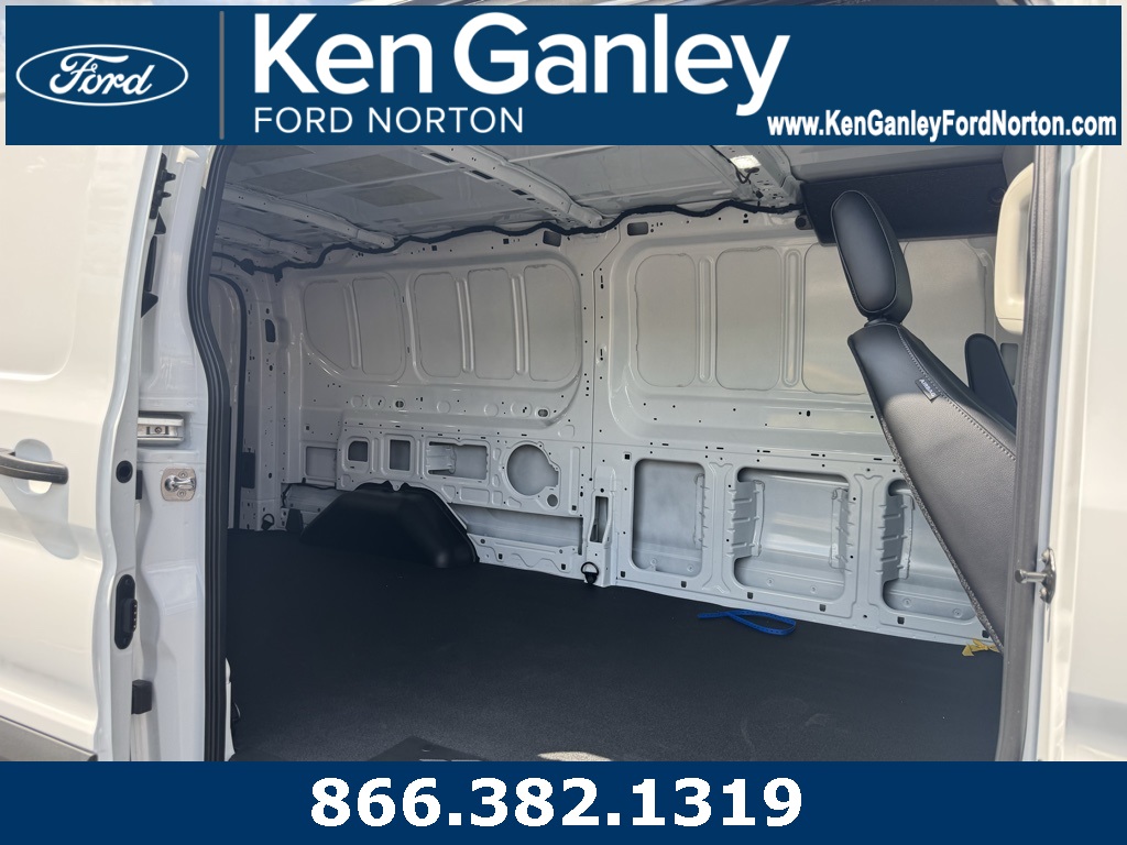2025 Ford Transit Base Image 14 of 34