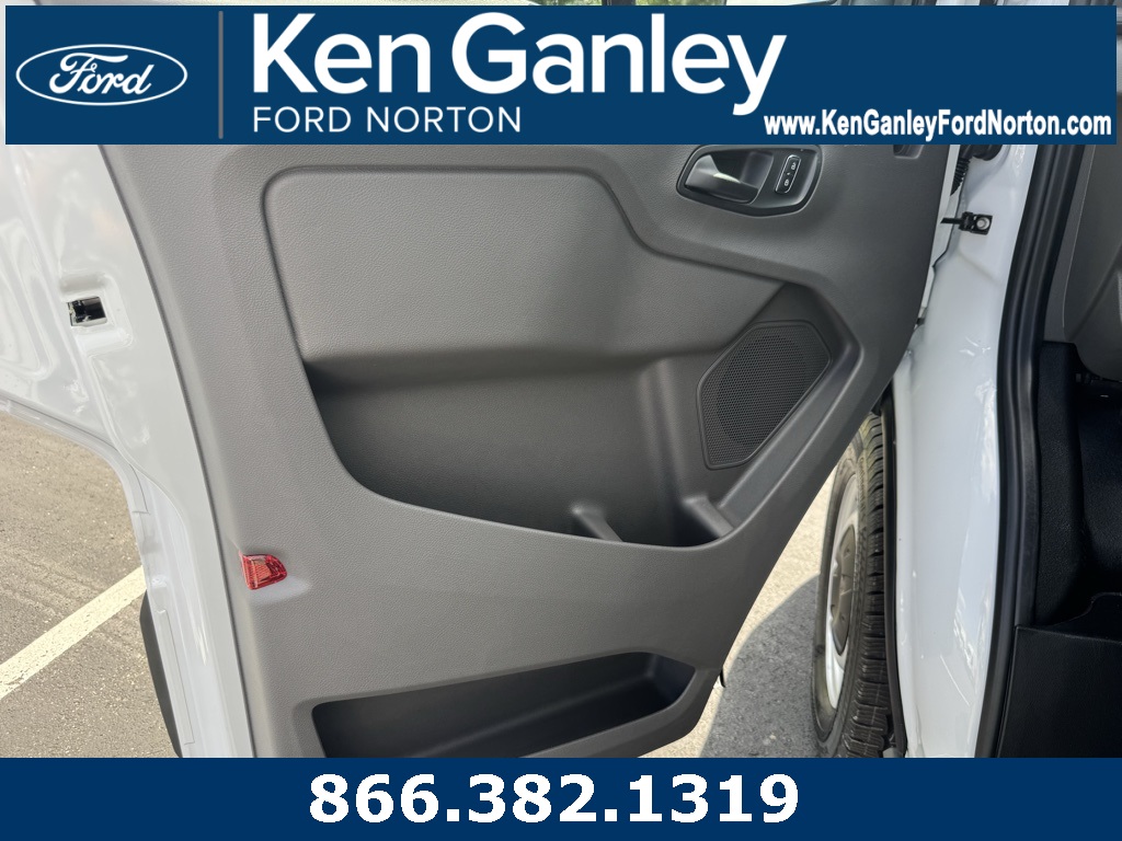 2025 Ford Transit Base Image 25 of 37