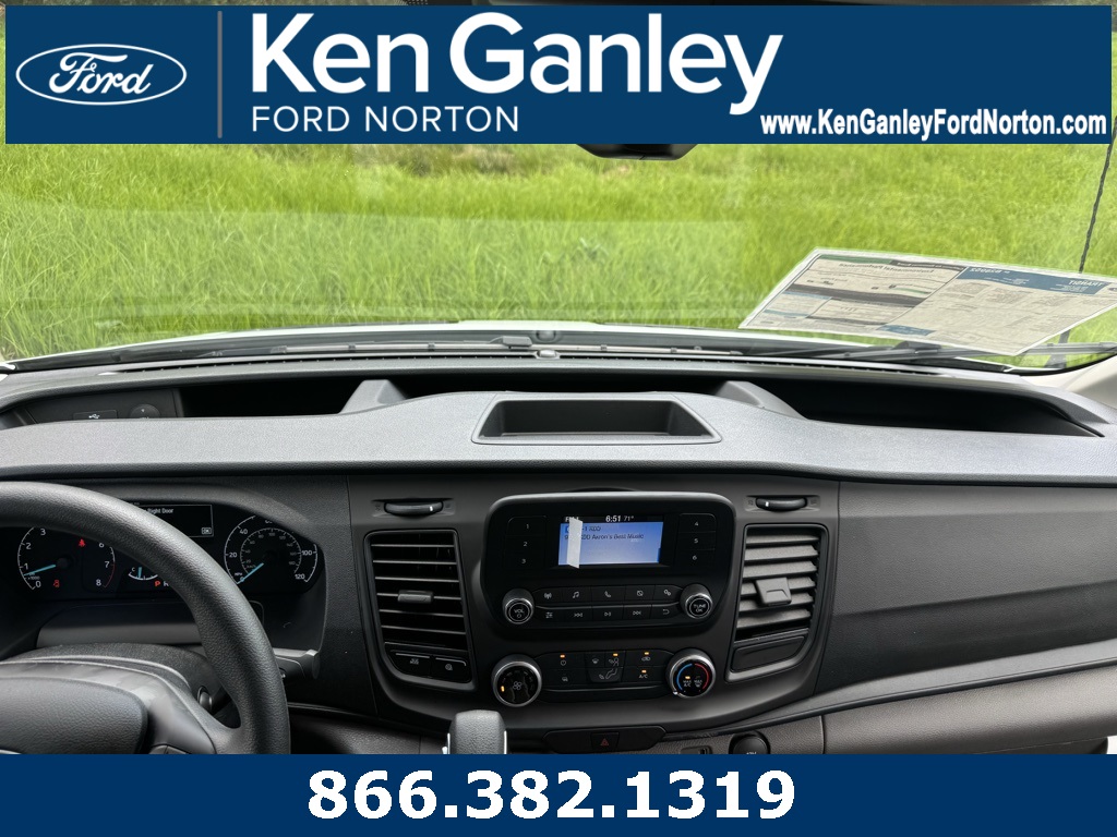 2025 Ford Transit Base Image 20 of 37