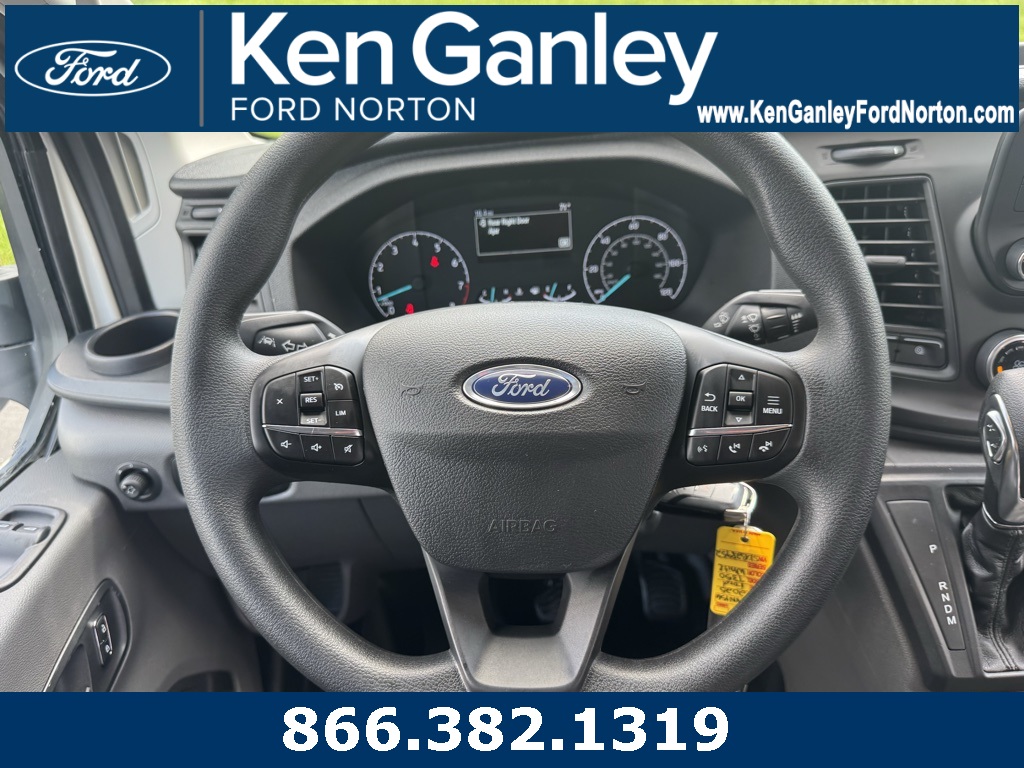 2025 Ford Transit Base Image 32 of 37