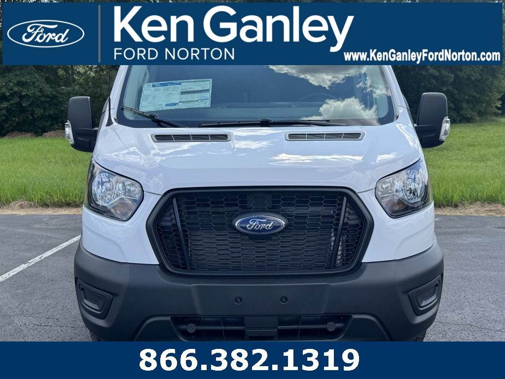 2025 Ford Transit Base Image 4 of 37