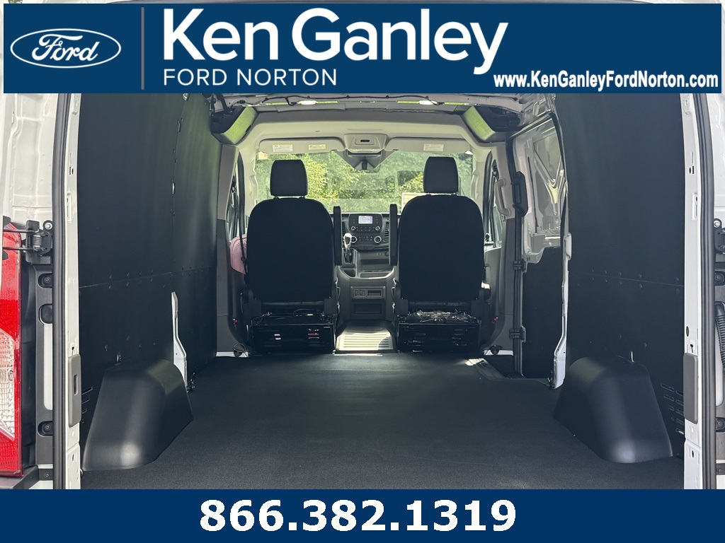 2025 Ford Transit Base Image 35 of 37