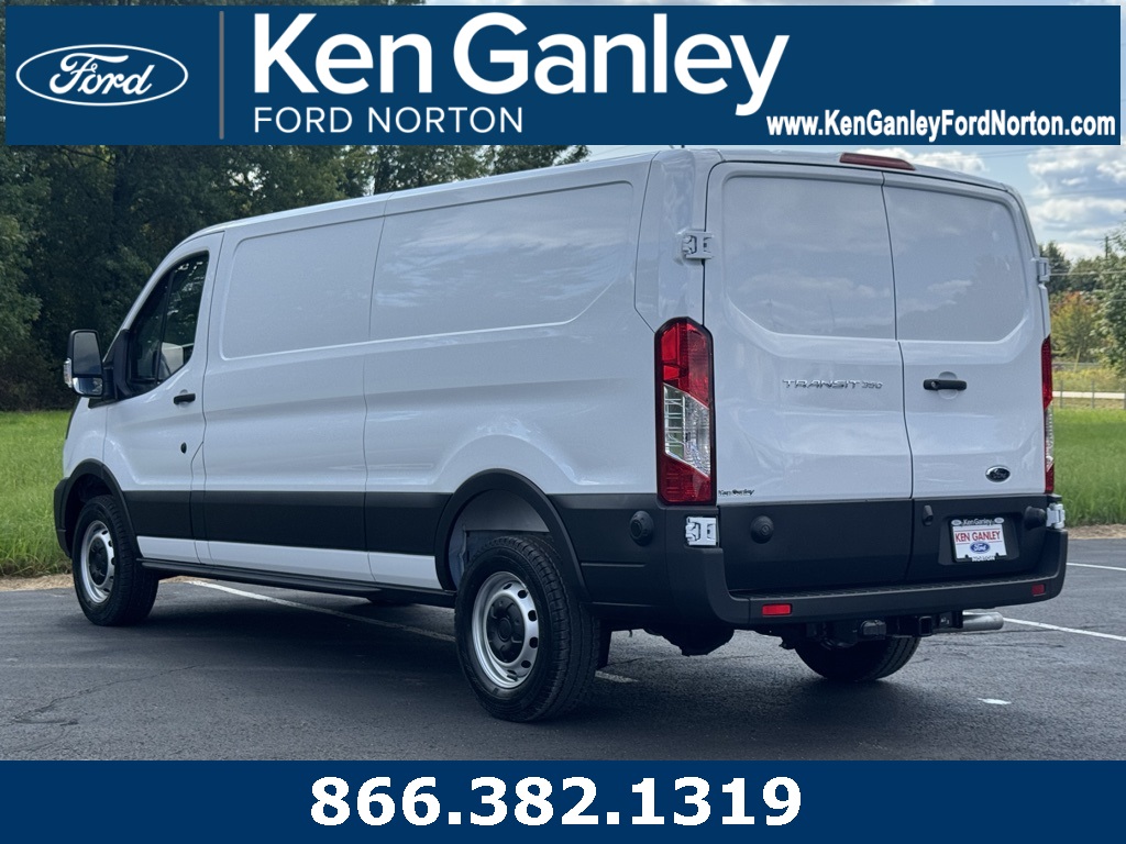 2025 Ford Transit Base Image 9 of 37