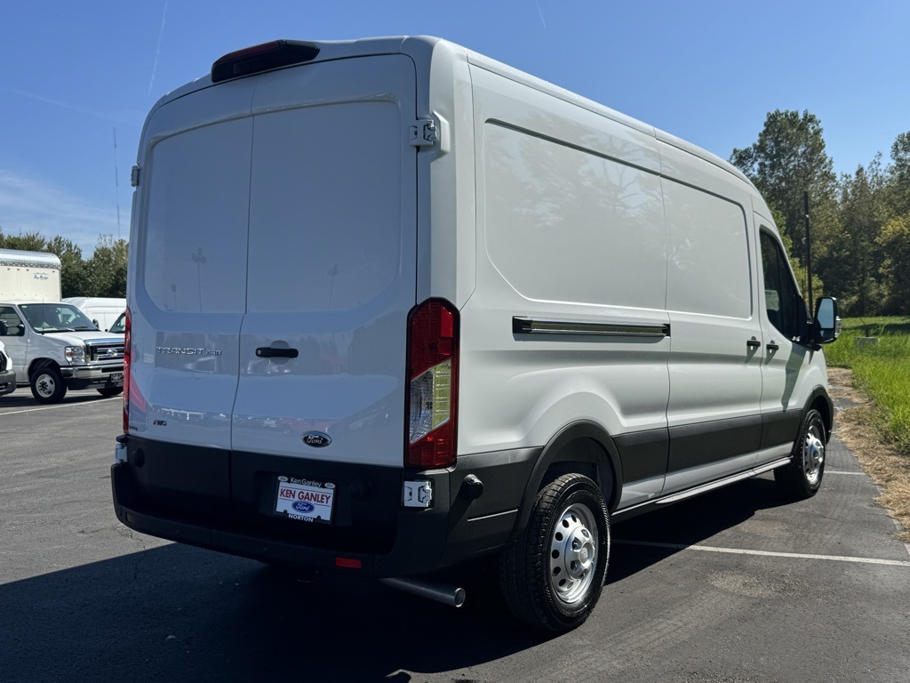 2025 Ford Transit Base Image 7 of 36