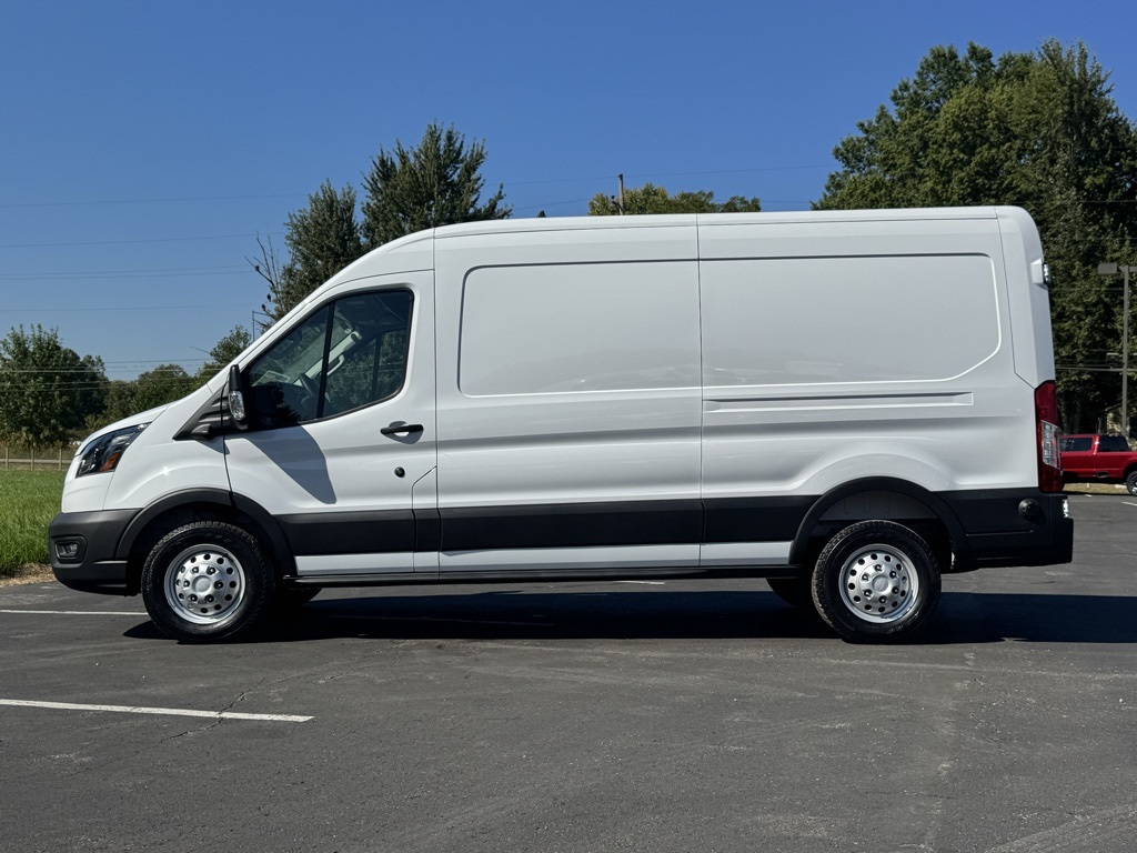 2025 Ford Transit Base Image 6 of 36