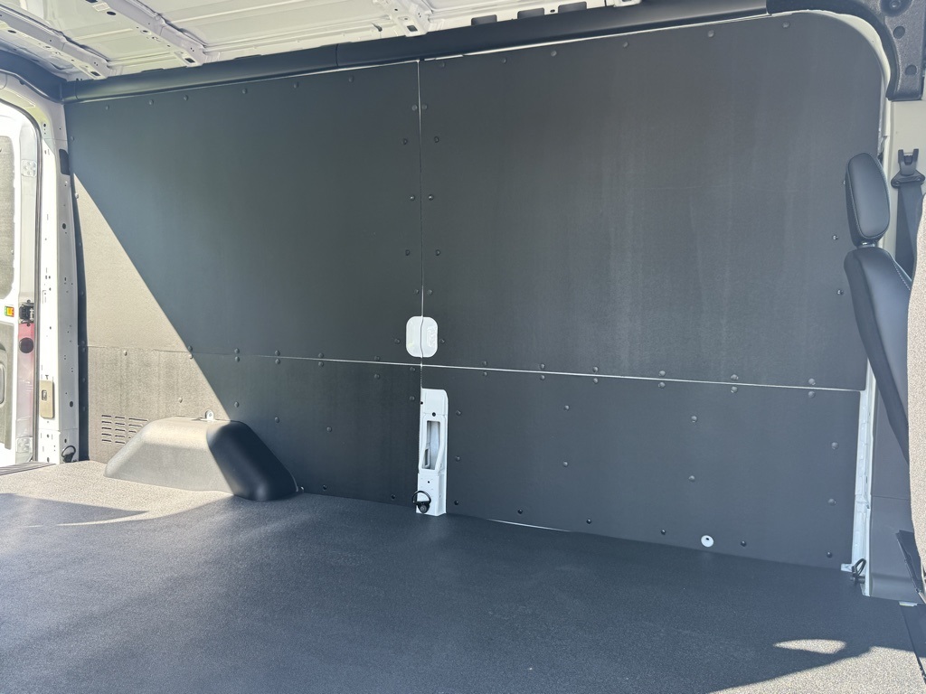 2025 Ford Transit Base Image 15 of 36