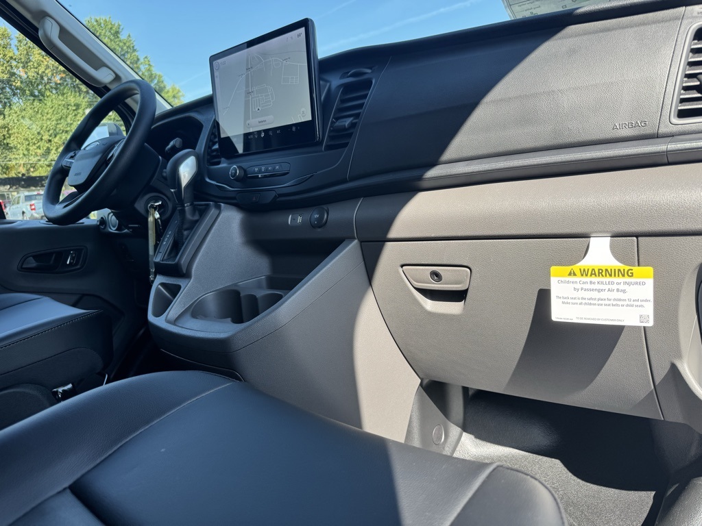 2025 Ford Transit Base Image 21 of 36