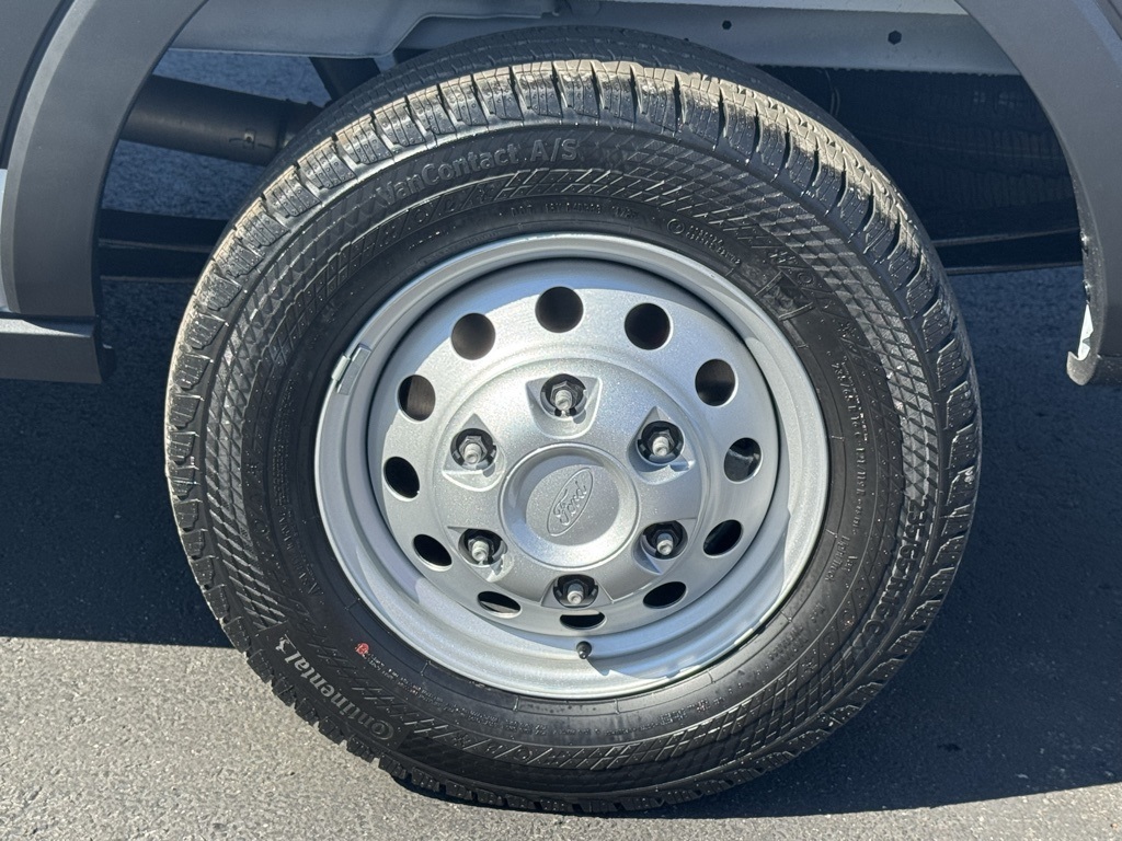 2025 Ford Transit Base Image 11 of 36