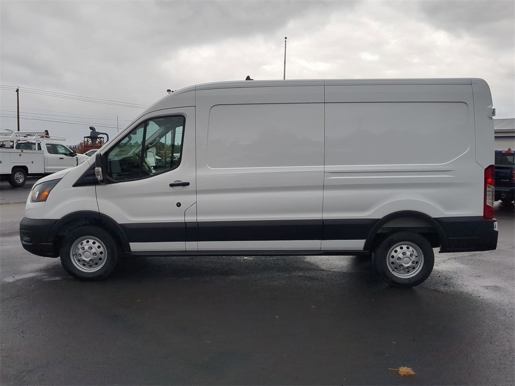 2025 Ford Transit Base Image 8 of 32