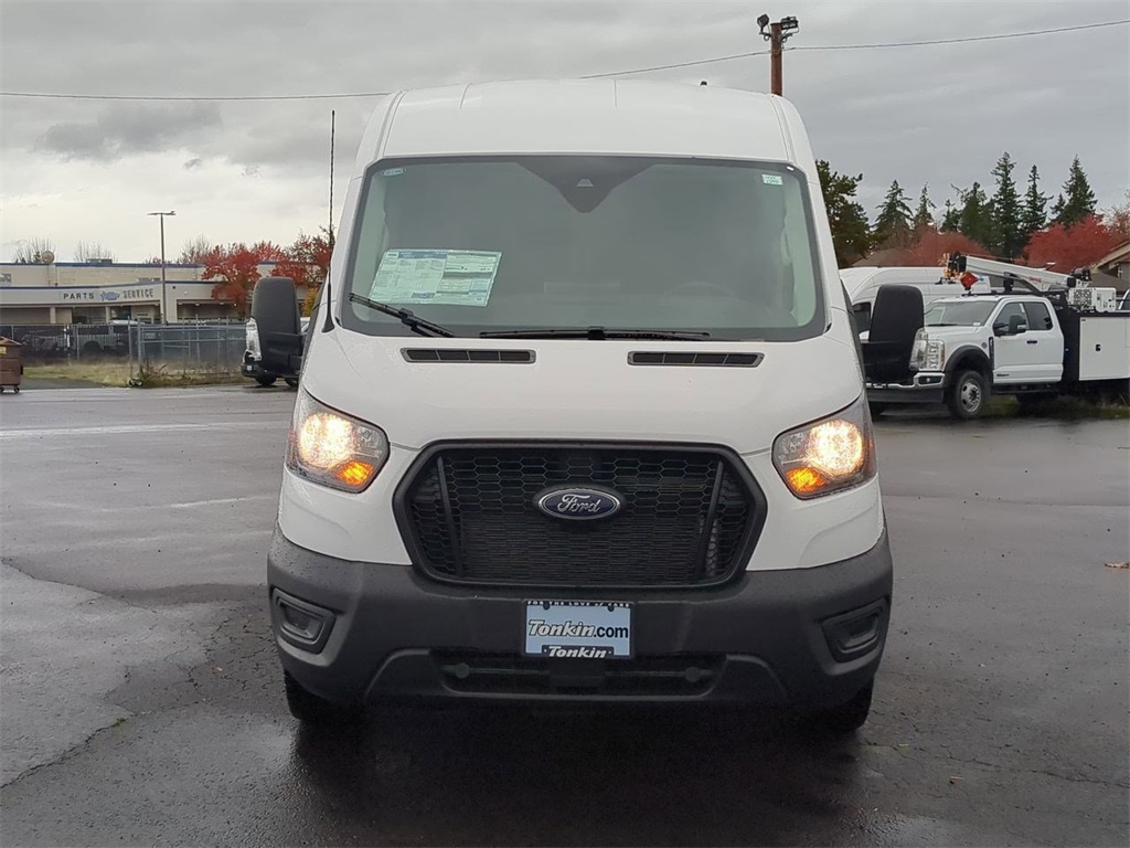 2025 Ford Transit Base Image 2 of 32