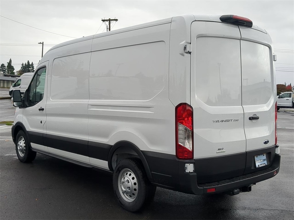 2025 Ford Transit Base Image 7 of 32