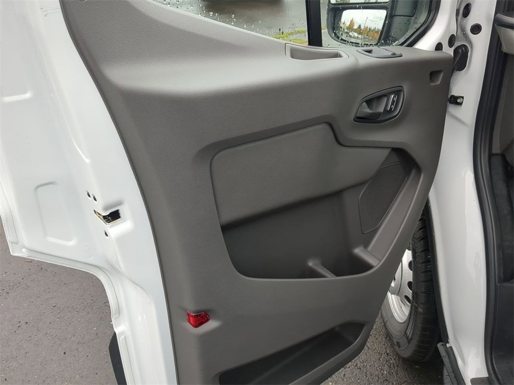 2025 Ford Transit Base Image 26 of 32