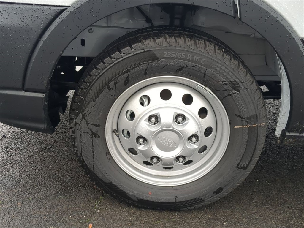 2025 Ford Transit Base Image 10 of 32