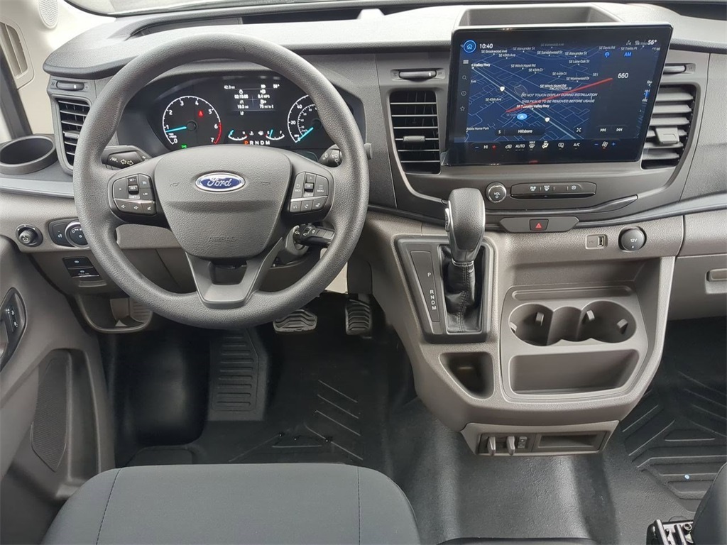 2025 Ford Transit Base Image 17 of 32
