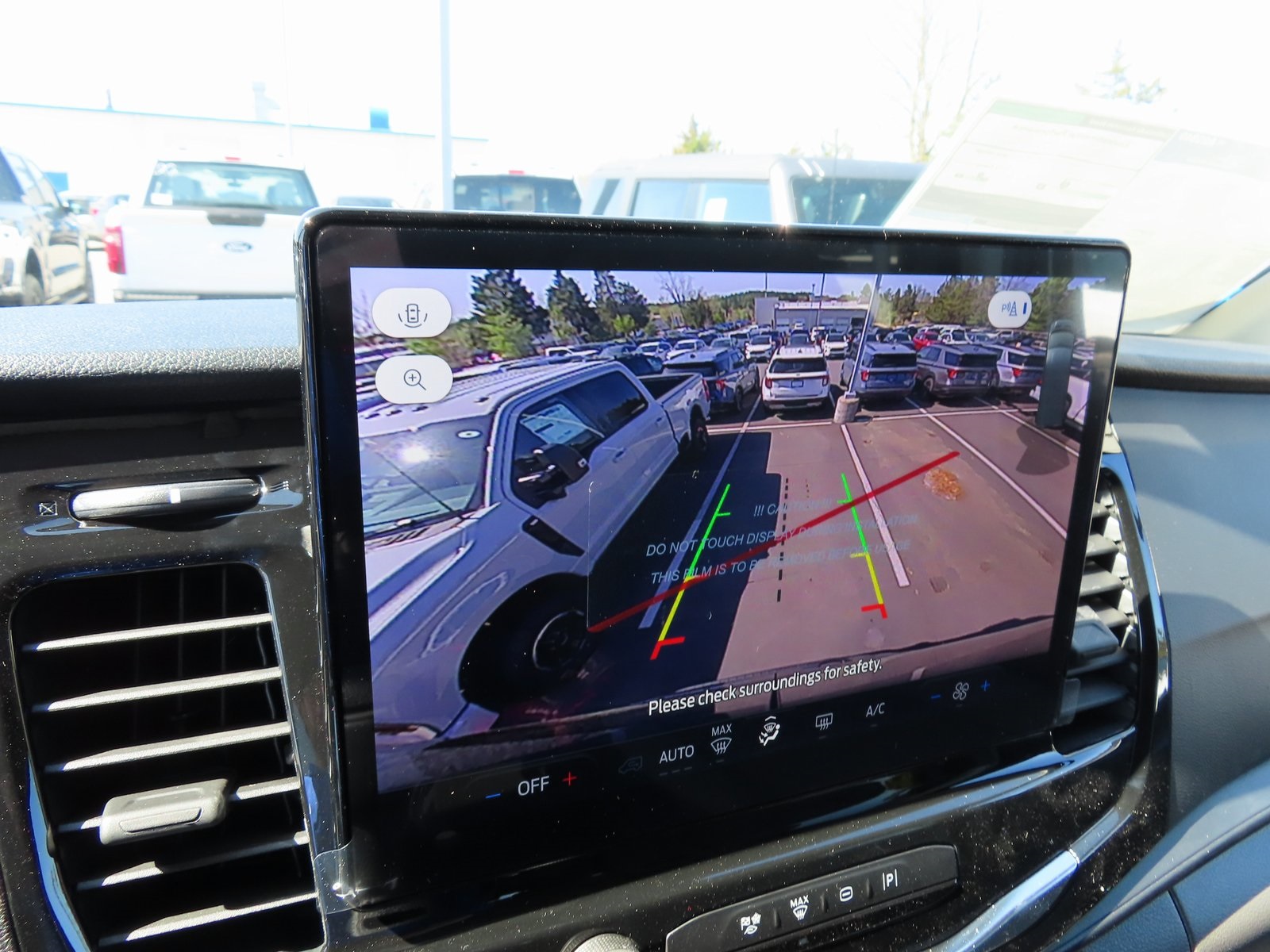 Vehicle image 14 of 22