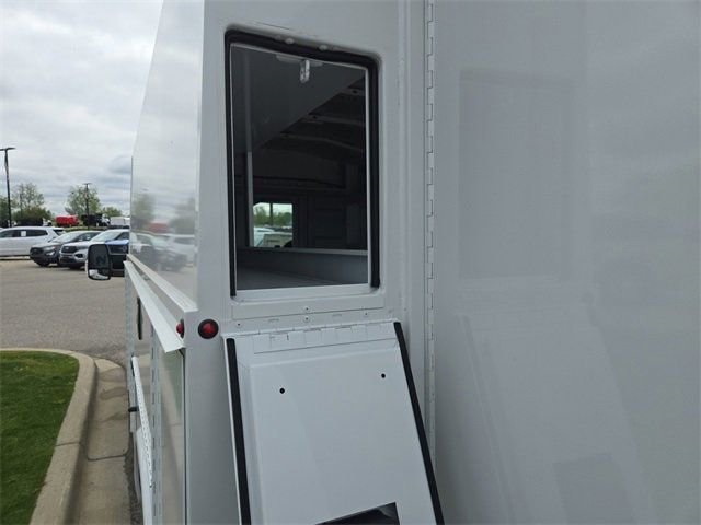 2025 Ford Transit Base Image 42 of 64