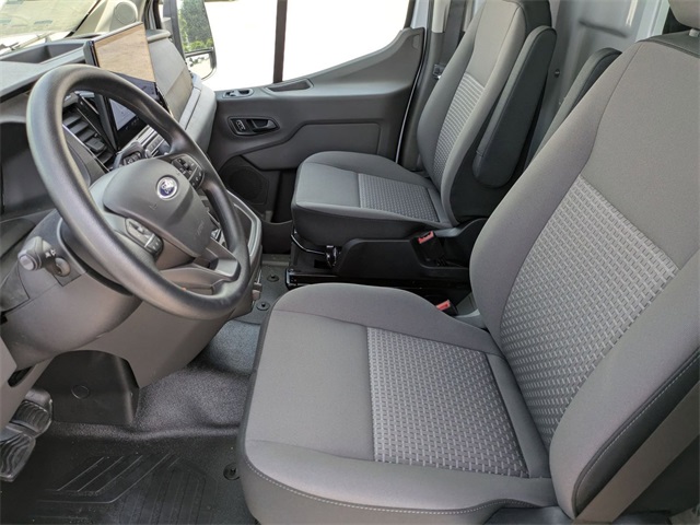 2025 Ford Transit Base Image 22 of 64