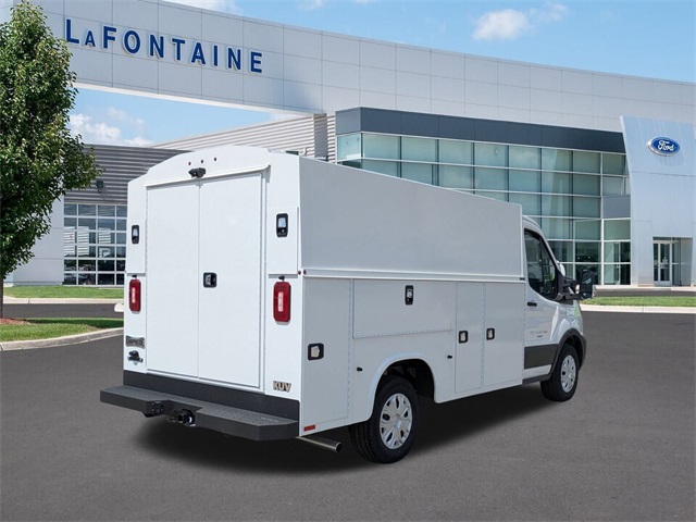 2025 Ford Transit Base Image 9 of 64