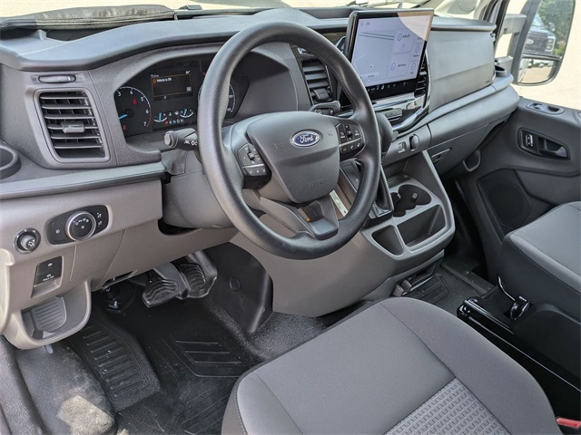 2025 Ford Transit Base Image 26 of 64