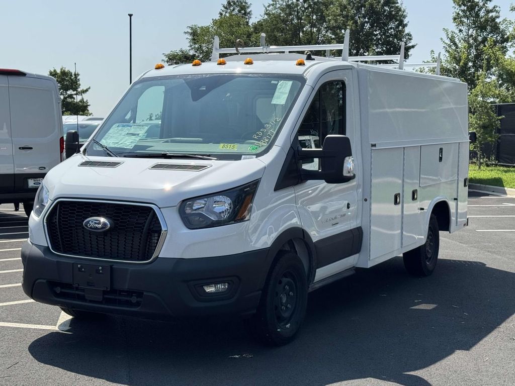 2025 Ford Transit Base Image 1 of 20