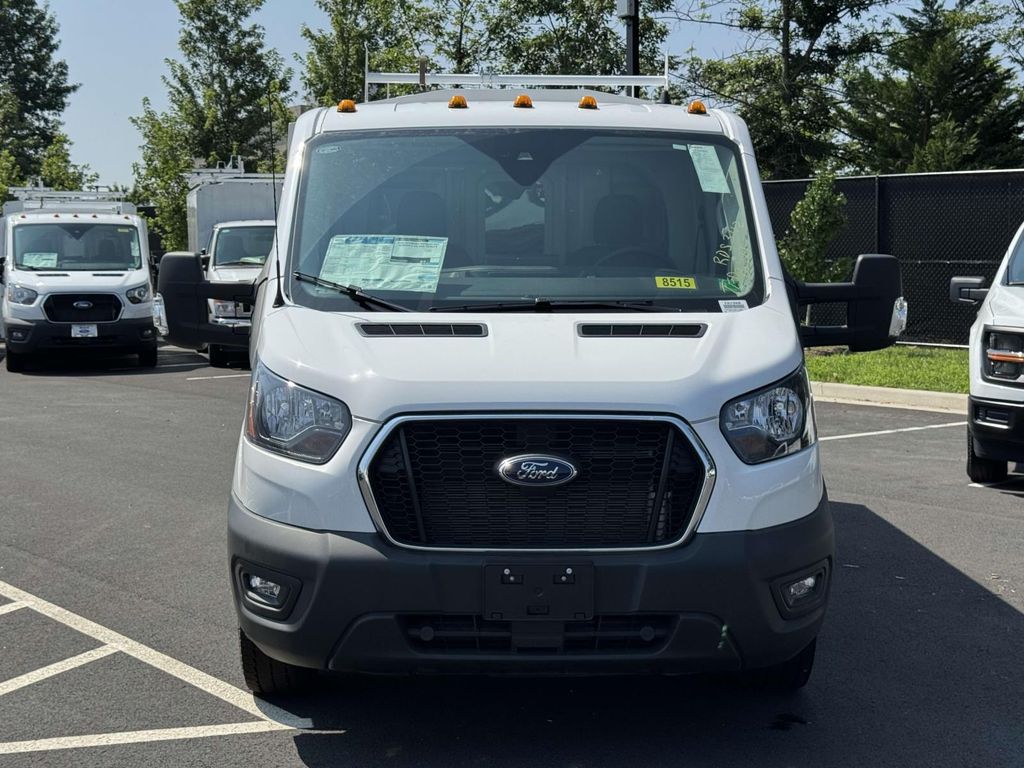 2025 Ford Transit Base Image 2 of 20
