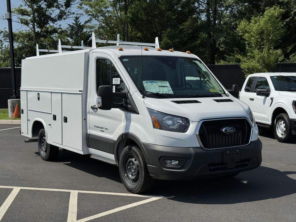2025 Ford Transit Base Image 3 of 20