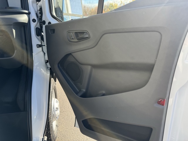 2025 Ford Transit Base Image 33 of 35
