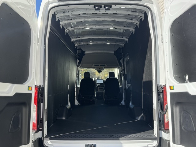 2025 Ford Transit Base Image 13 of 35